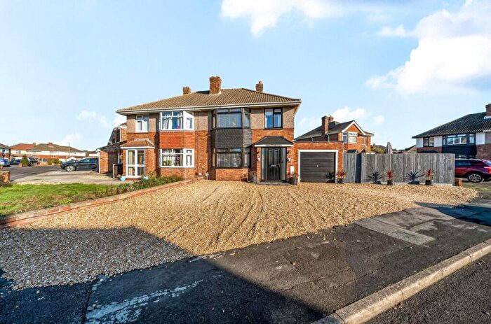 3 Bedroom Semi Detached House For Sale In Highnam Close, Stratton St Margaret, Swindon, SN3