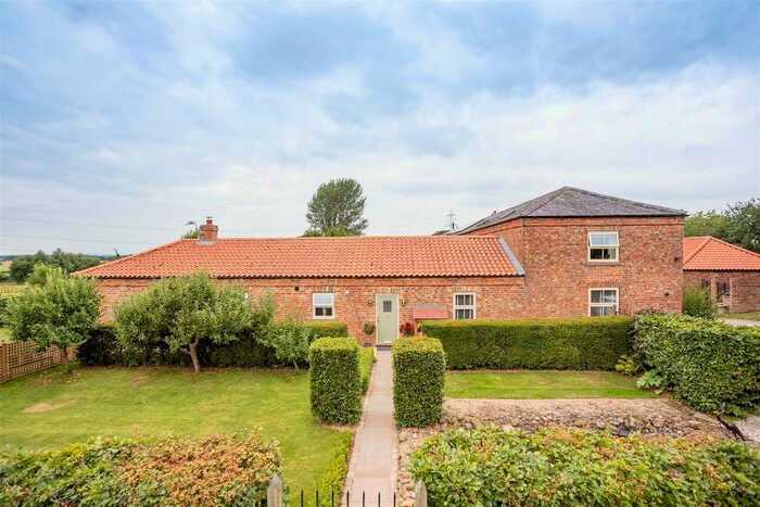 4 Bedroom End Of Terrace House For Sale In Carlton Husthwaite, Thirsk, YO7
