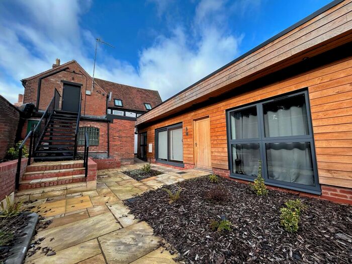 1 Bedroom Bungalow To Rent In High Street, Stratford-Upon-Avon, CV37