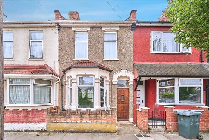 3 Bedroom Terraced House For Sale In Chester Road, London, E16