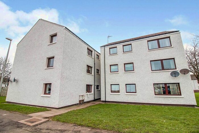 2 Bedroom Flat To Rent In Langley Avenue, Montrose, Angus, DD10