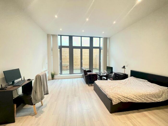 Studio To Rent In Talbot Skyline, Imperial Drive, Harrow, HA2