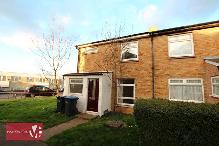 2 Bedroom End Of Terrace House To Rent In Holly Field, Harlow, CM19