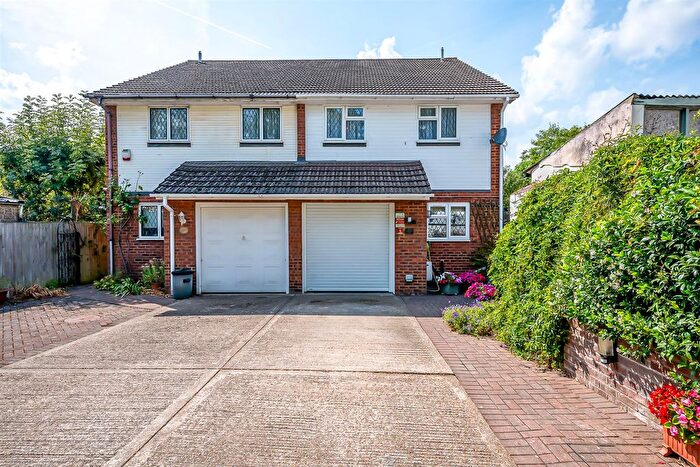4 Bedroom Semi Detached House For Sale In Glassmill Lane, Shortlands, Bromley, BR2
