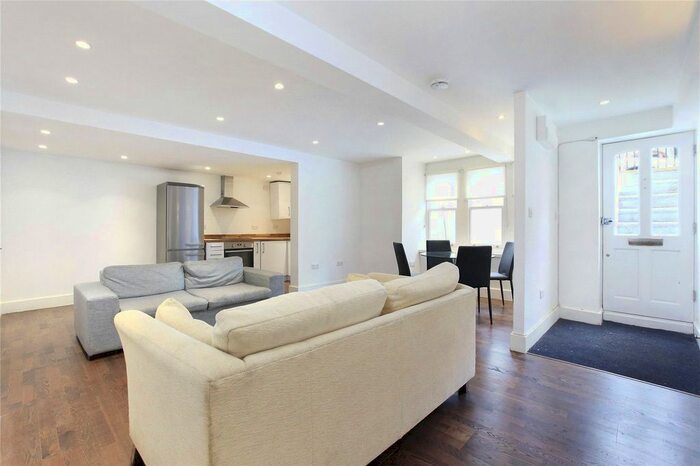 1 Bedroom Flat To Rent In Drakefield Road, Tooting, London, SW17