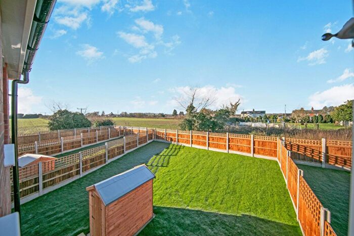 2 Bedroom Semi-Detached House For Sale In Spalding Way, Chelmondiston, IP9