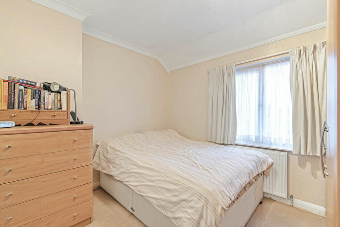 3 Bedroom Terraced House For Sale In Kingsholm Gardens, Eltham, SE9