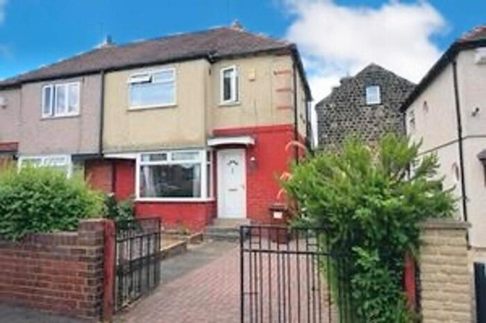 2 Bedroom Semi-Detached House To Rent In Waterloo Crescent, Leeds, LS13