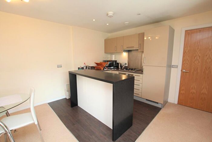 2 Bedroom Apartment To Rent In Horizon - City Centre, BS1