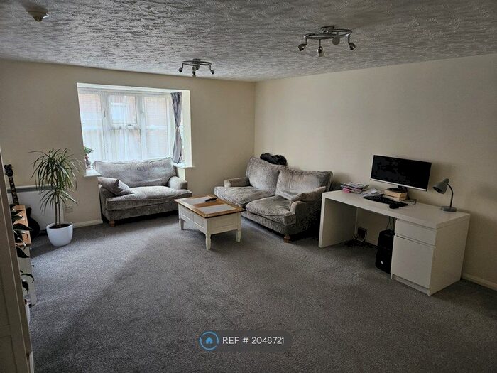 1 Bedroom Flat To Rent In Gravel Walk, Rochester, ME1