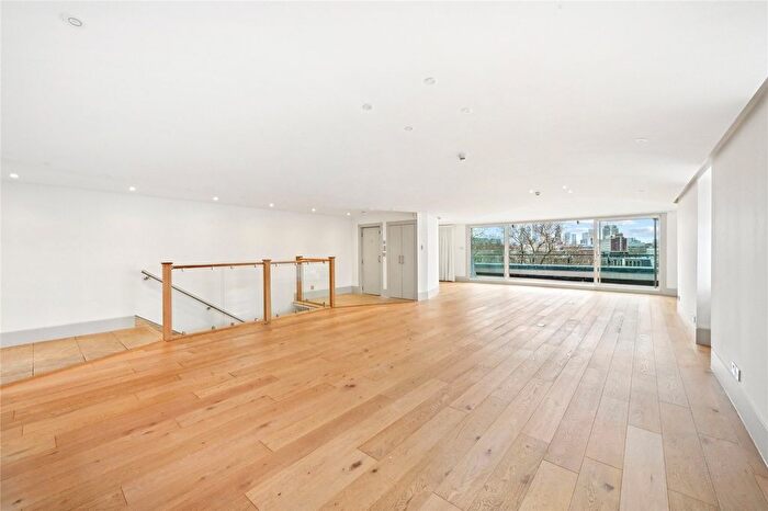 4 Bedroom Flat To Rent In Eaton Square, London, SW1W