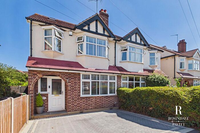 4 Bedroom Semi Detached House For Sale In Meadow Walk, Wallington, SM6