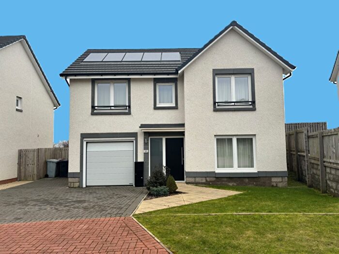 4 Bedroom Detached House To Rent In Corpach Place, Hamilton, ML3