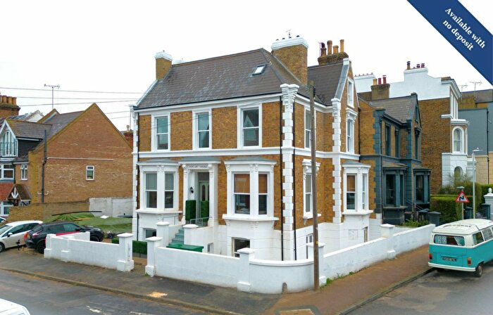 1 Bedroom Flat To Rent In Carlton Avenue, Ramsgate, CT11