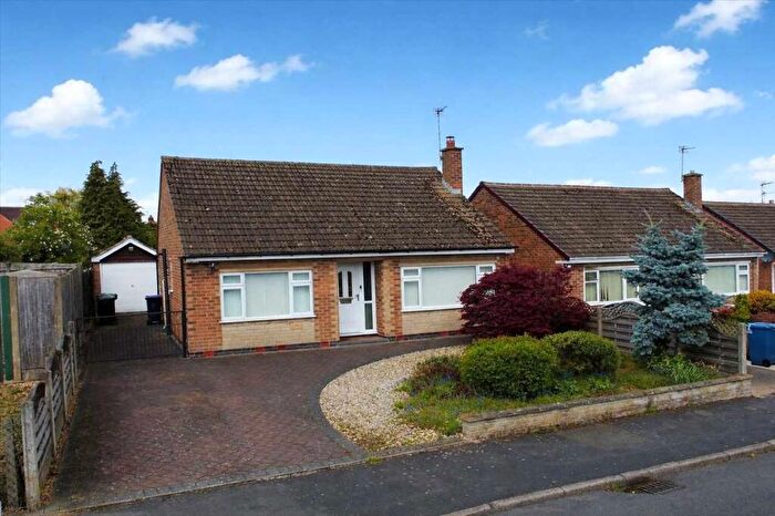 2 Bedroom Detached Bungalow For Sale In Walton Drive, Keyworth, Nottingham, NG12