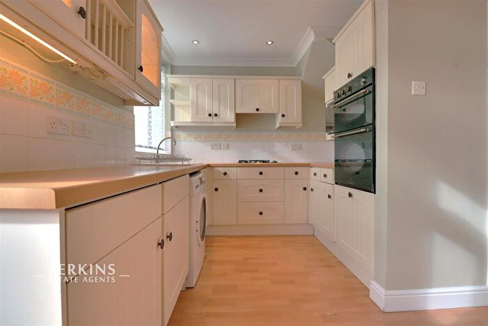 3 Bedroom Terraced House To Rent In Greenford, UB6