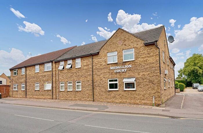 1 Bedroom Apartment For Sale In Medallion Court, Cambridge Street, St. Neots, PE19