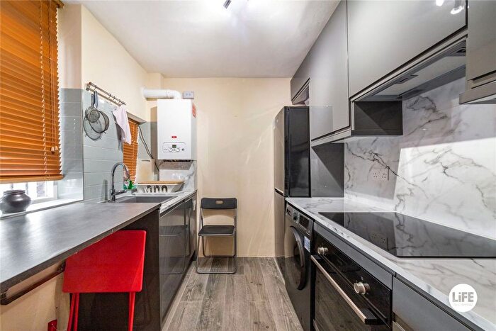 1 Bedroom Flat To Rent In Jessel House, London, WC1H