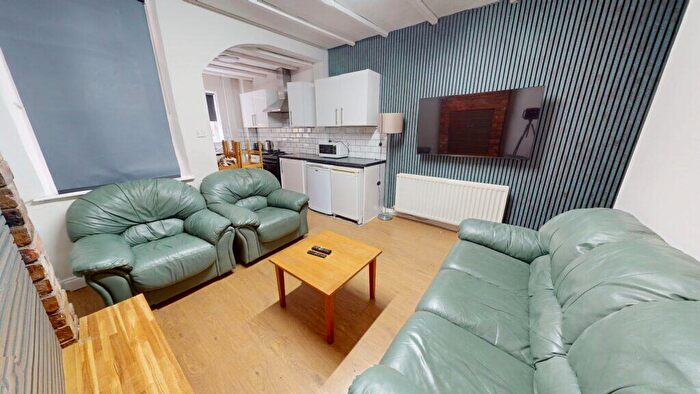 4 Bedroom House To Rent In Lottie Road, Selly Oak, Birmingham, B29