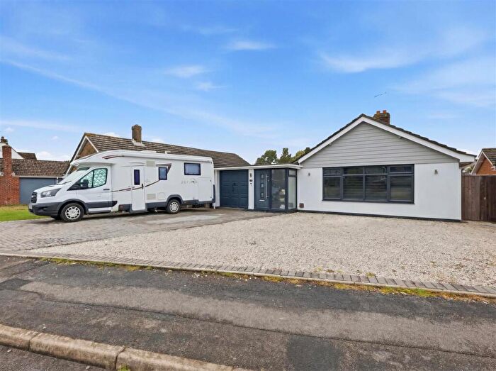 3 Bedroom Detached Bungalow For Sale In Merley Gardens, Wimborne, BH21