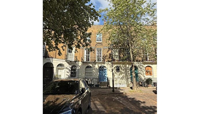 Property For Sale In Cloudesley Square, Islington, London, N1