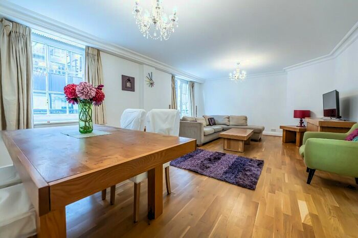 2 Bedroom Flat To Rent In Harewood Avenue, London, NW1