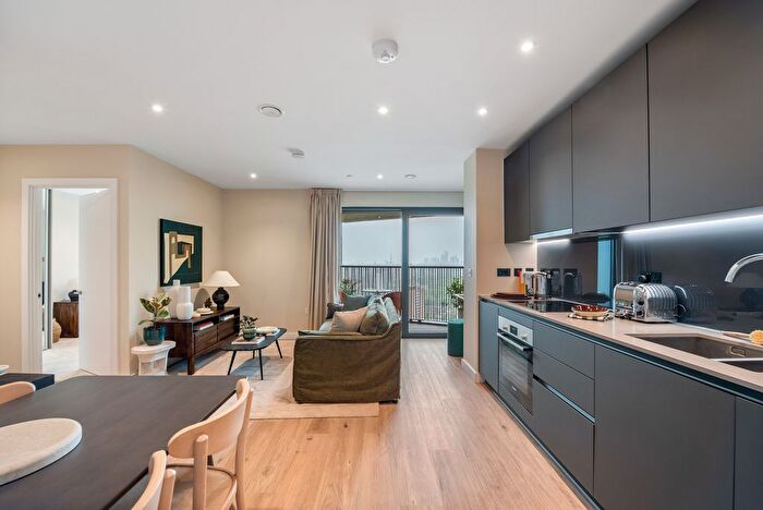 1 Bedroom Flat To Rent In Riverstone Heights, Reed Avenue, London, E3