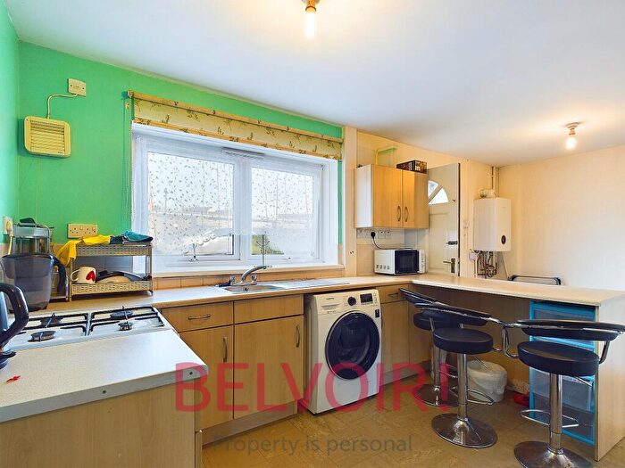 3 Bedroom Town House For Sale In Ladywell Road, Tunstall, Stoke-on-Trent, ST6
