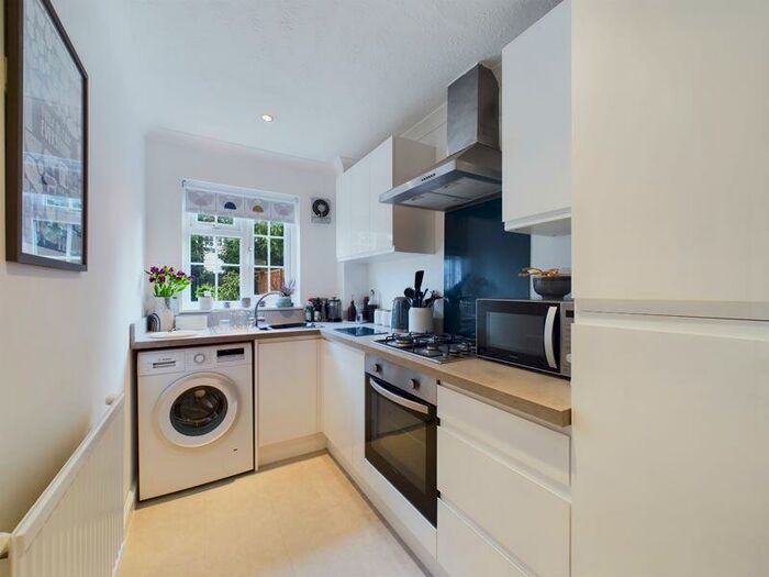 1 Bedroom Terraced House To Rent In Billinton Drive, Crawley, RH10