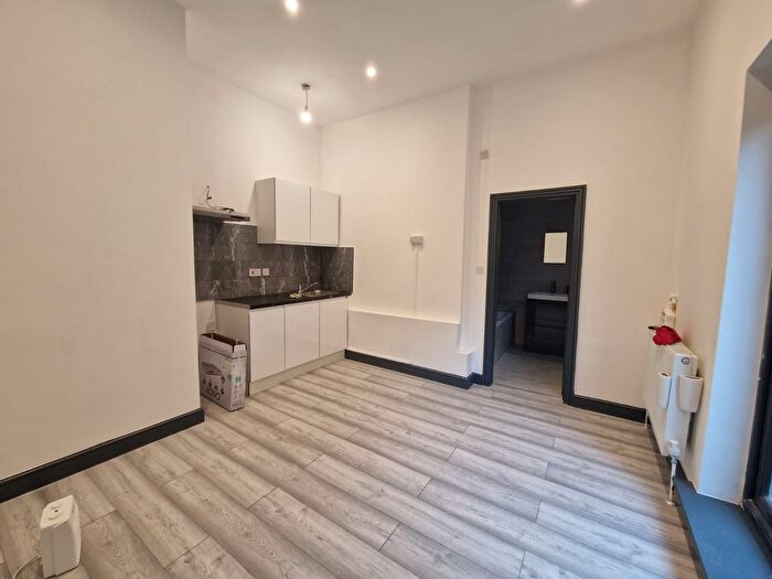 1 Bedroom Studio To Rent In The Chase, Watford, Hertfordshire, WD18