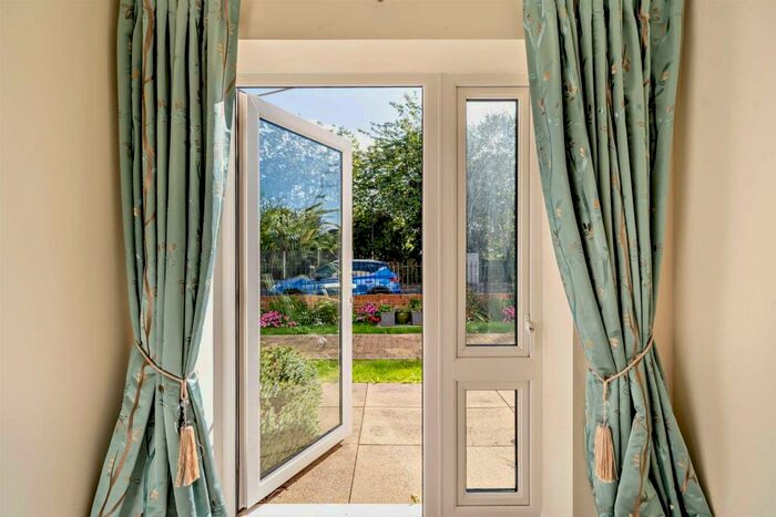 1 Bedroom Apartment For Sale In Poachers Way, Thornton-Cleveleys, FY5