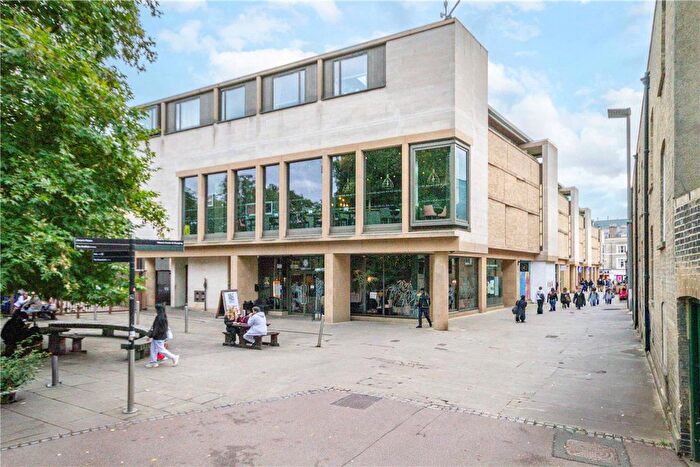 2 Bedroom Flat For Sale In Christ's Lane, Cambridge, CB1