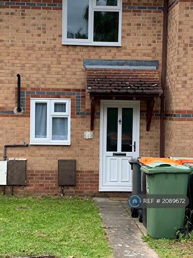 2 Bedroom Terraced House To Rent In Dovedale, Luton, LU2