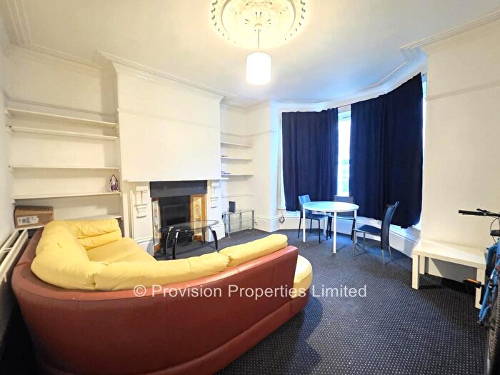 6 Bedroom Terraced House To Rent In St Michaels Terrace, Headingley, Leeds, LS6