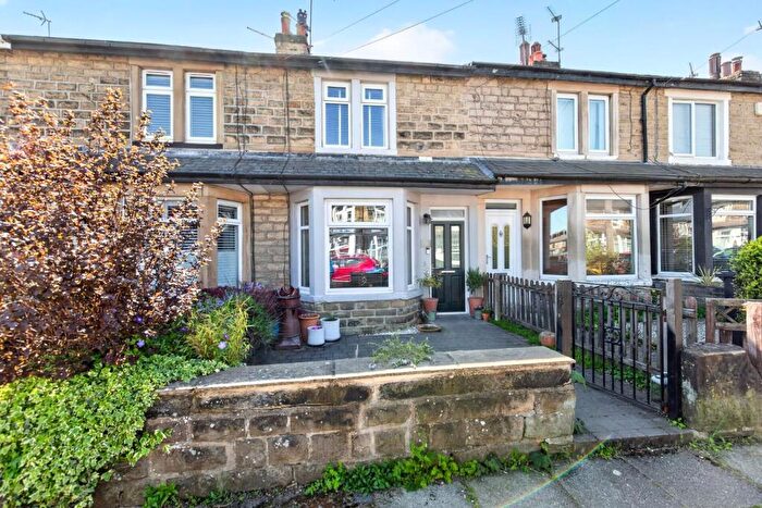 3 Bedroom Terraced House For Sale In Albert Road, Harrogate, HG1