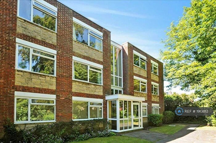 2 Bedroom Flat To Rent In Spencer Court, Wallington, SM6