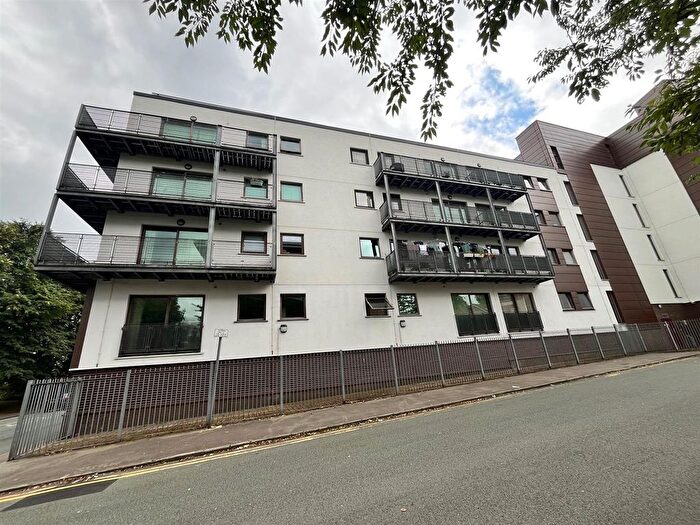2 Bedroom Flat To Rent In Advent House, Isaac Way, Manchester, M4