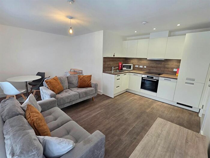 2 Bedroom Apartment To Rent In Tennant Street Lofts, Tennant Street, Birmingham, B15