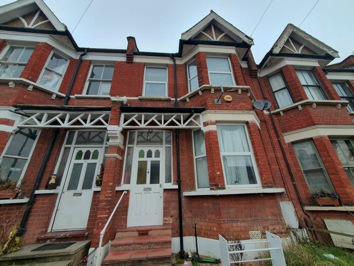 3 Bedroom House To Rent In Chelmsford Road, Southgate, N14