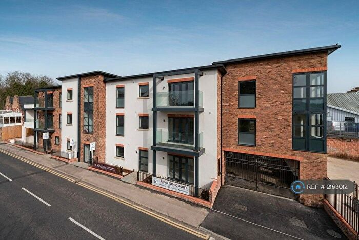 2 Bedroom Flat To Rent In Gordon Road, High Wycombe, HP13