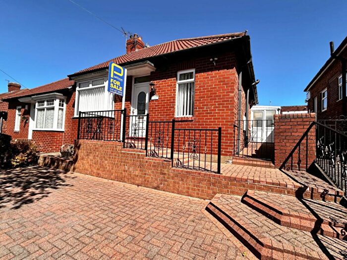 2 Bedroom Bungalow For Sale In Glendale Gardens, Low Fell, Gateshead, Tyne And Wear, NE9