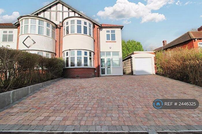 4 Bedroom Semi-Detached House To Rent In Stobart Avenue, Prestwich, Manchester, M25