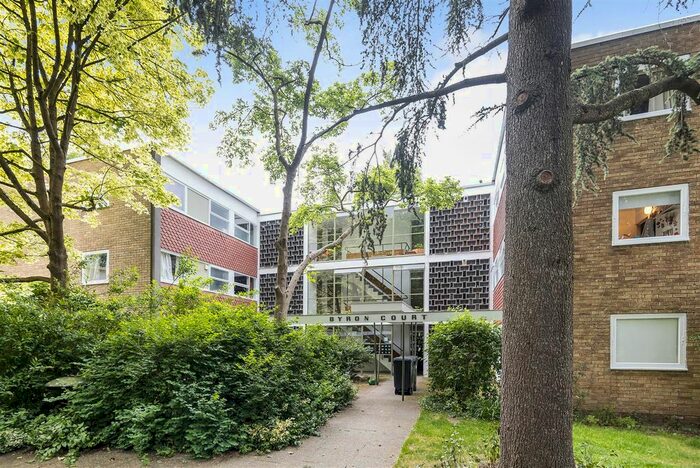 2 Bedroom Flat To Rent In Parkleys, Ham, Richmond, TW10