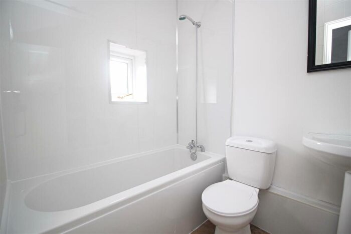 6 Bedroom Maisonette To Rent In Fairfield Road, Jesmond, Newcastle Upon Tyne, NE2