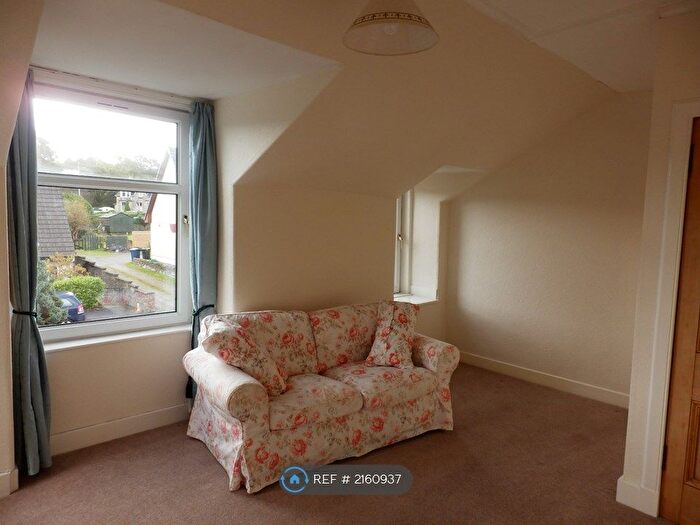 2 Bedroom Flat To Rent In Ferguslie Street, Dunoon, PA23