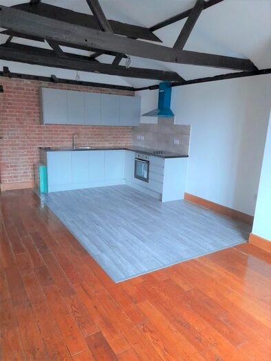 2 Bedroom Flat To Rent In East Street, Rochford, SS4