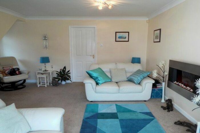 3 Bedroom Property To Rent In Warsop, Mansfield NG20