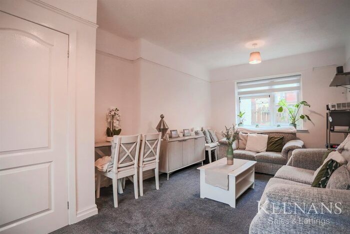 2 Bedroom Terraced House For Sale In New Line, Bacup, OL13