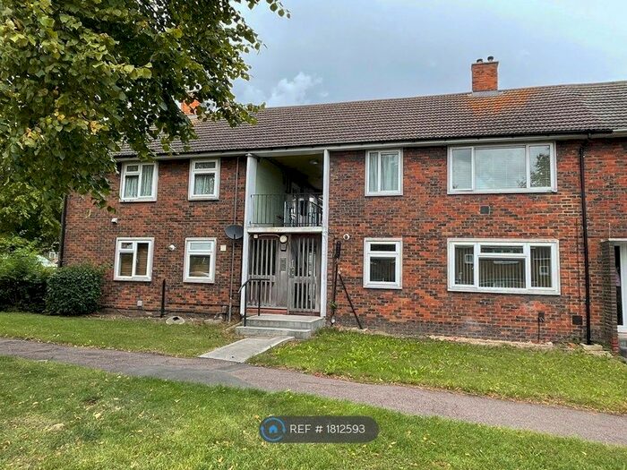 1 Bedroom Flat To Rent In Basildon, Basildon, SS16