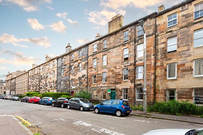 2 Bedroom Flat To Rent In West Newington Place, Newington, Edinburgh, EH9
